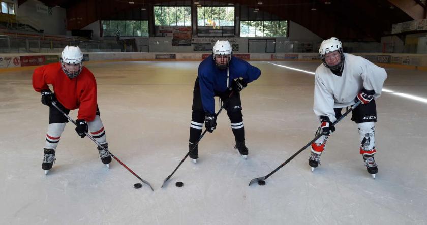 Das Oberschulzentrum Mals bietet die Möglichkeit den Schwerpunkt Eishockey zu wählen.